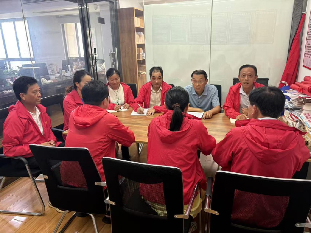 开展专题党课学习活动（树立和践行正确政绩观 奋力创造经得起检验的实绩）